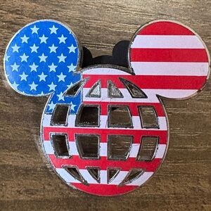 Disney Mickey American Flag Pin